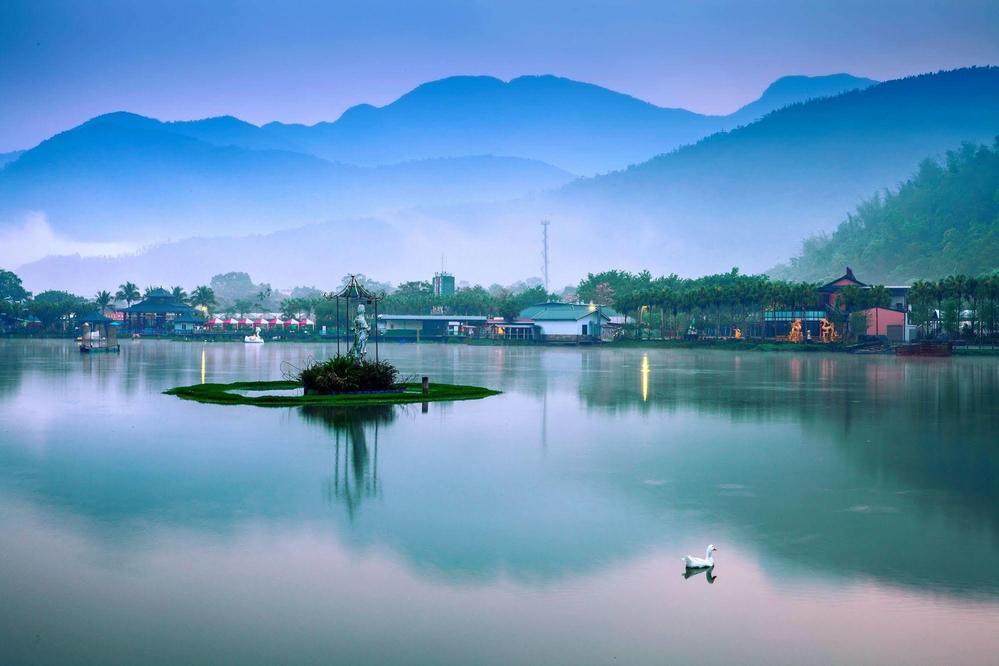 Lakeside Resort Nantou Ngoại thất bức ảnh