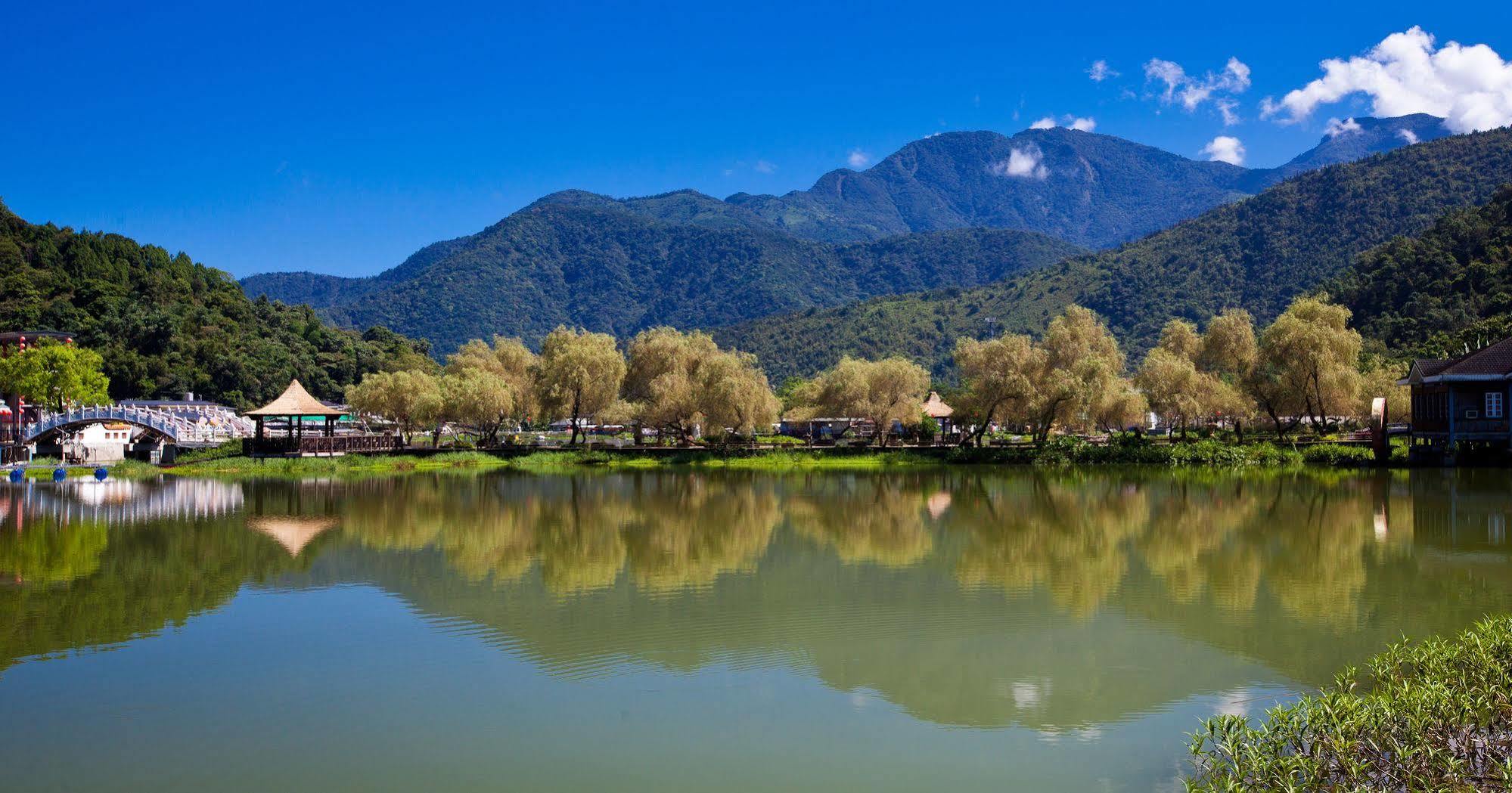 Lakeside Resort Nantou Ngoại thất bức ảnh